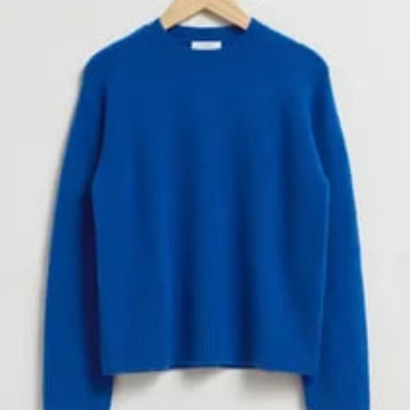 deep blue sweater - Picture 1 of 1